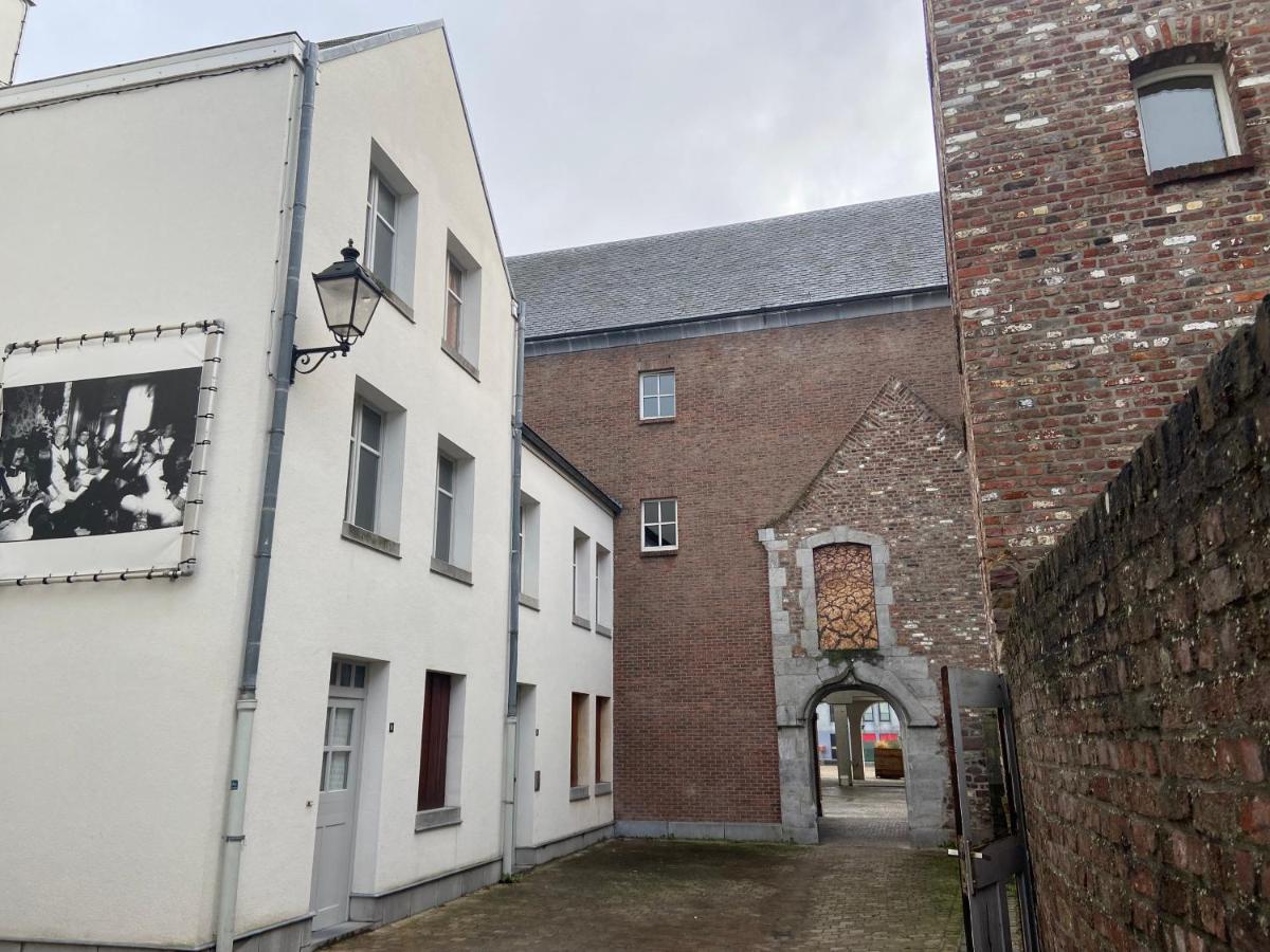 Le Refuge Des Catulas Thuin Exterior foto